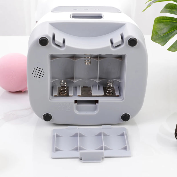 Automatic Pet Feeder with Voice